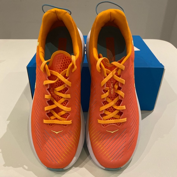 Hoka Rincon 3 Sneaker in Camellia / Radiant Yellow sizes 8, 9 New in Box - Picture 6 of 9